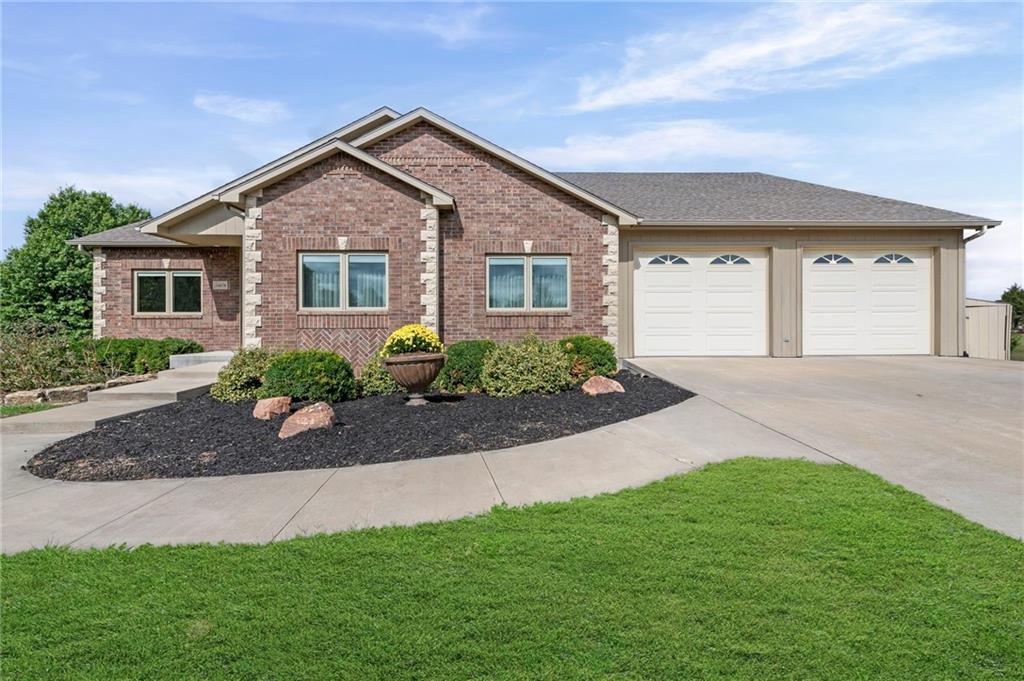 Listing Photo MLS #HMS2579585