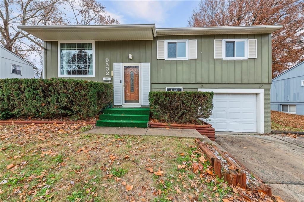 Listing Photo MLS #HMS2579664