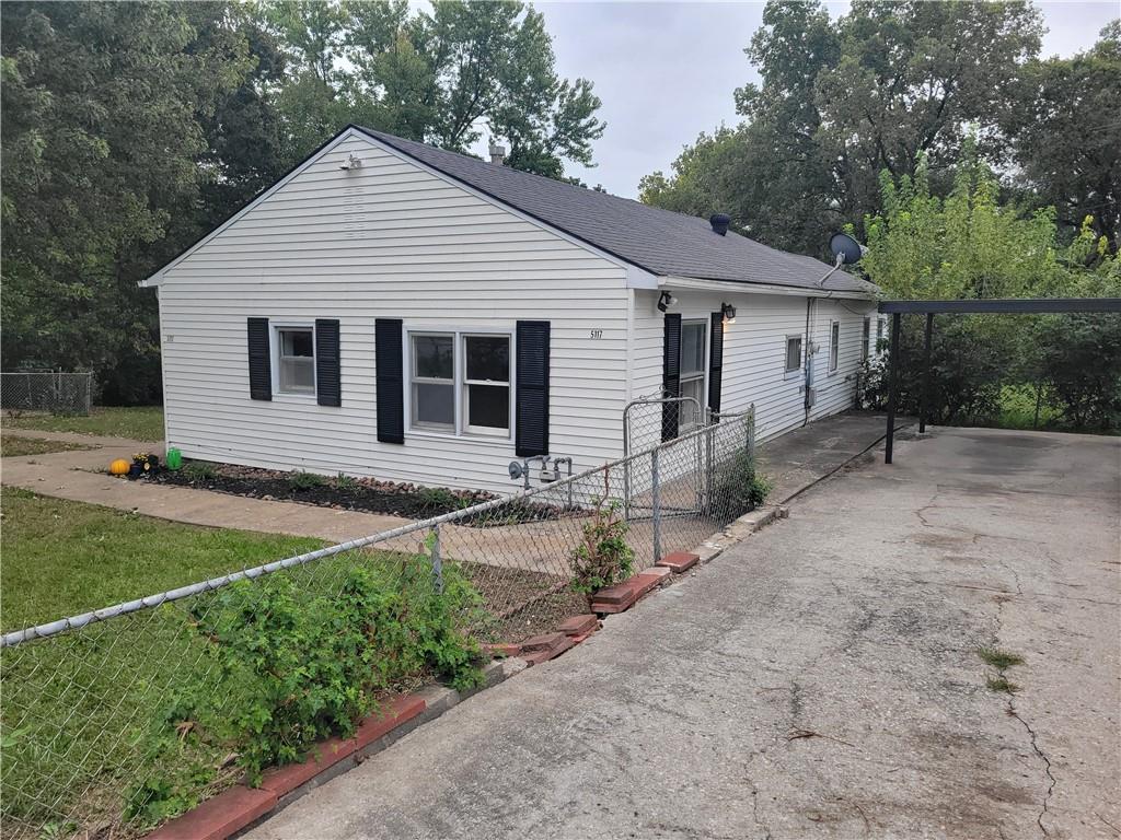 Listing Photo MLS #HMS2579791