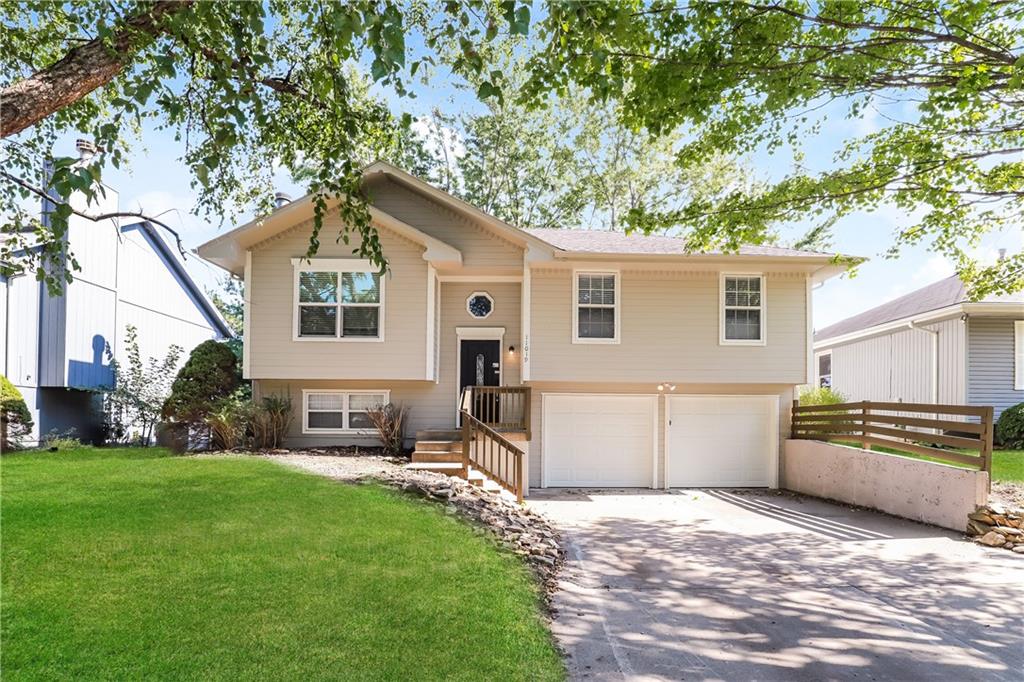 Listing Photo MLS #HMS2581048