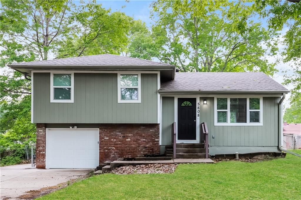 Listing Photo MLS #HMS2581319