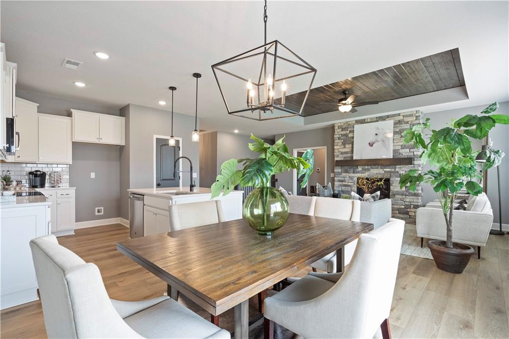 Listing Photo MLS #HMS2581710