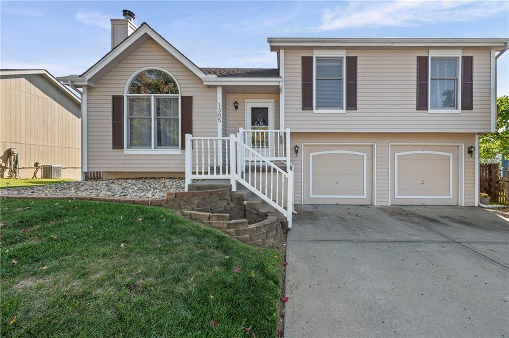 Listing Photo MLS #HMS2582312