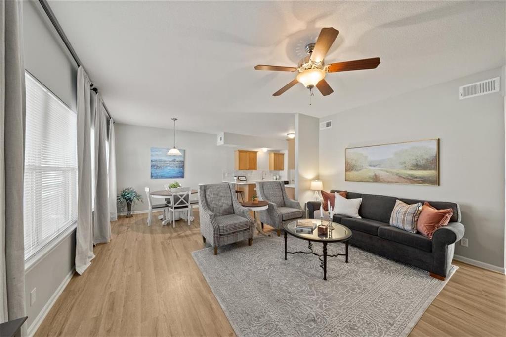 Listing Photo MLS #HMS2582389