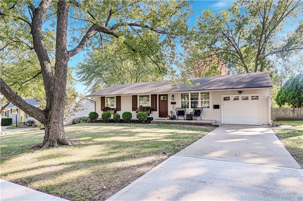 Listing Photo MLS #HMS2582750