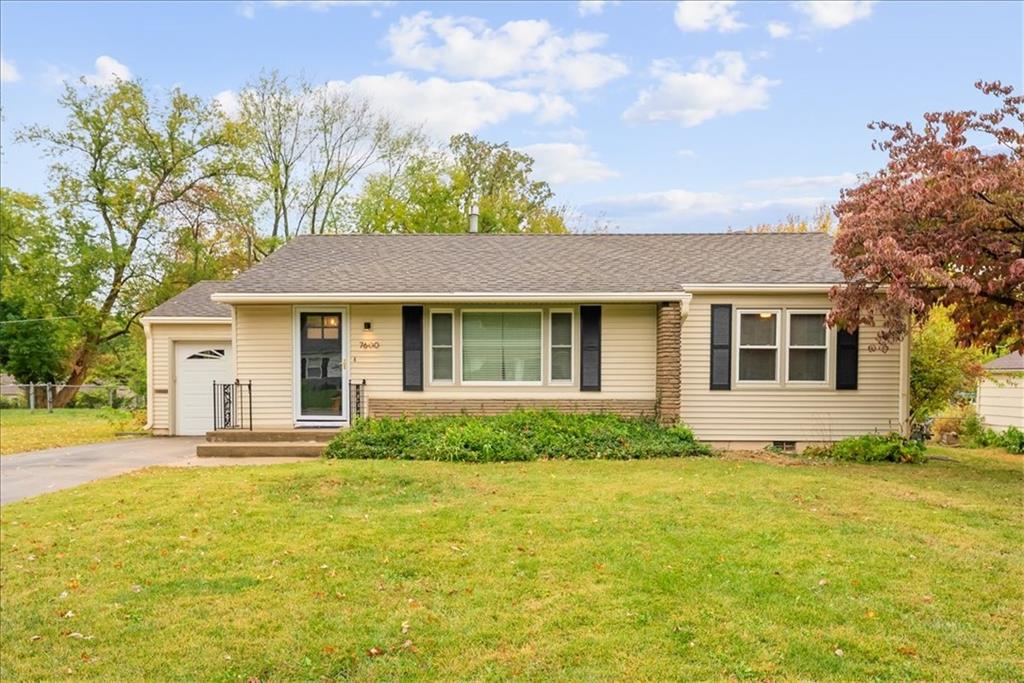 Listing Photo MLS #HMS2583902