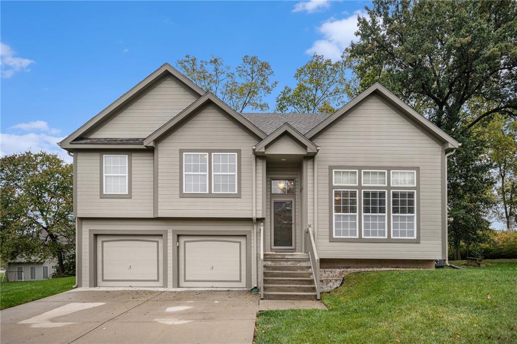 Listing Photo MLS #HMS2583977