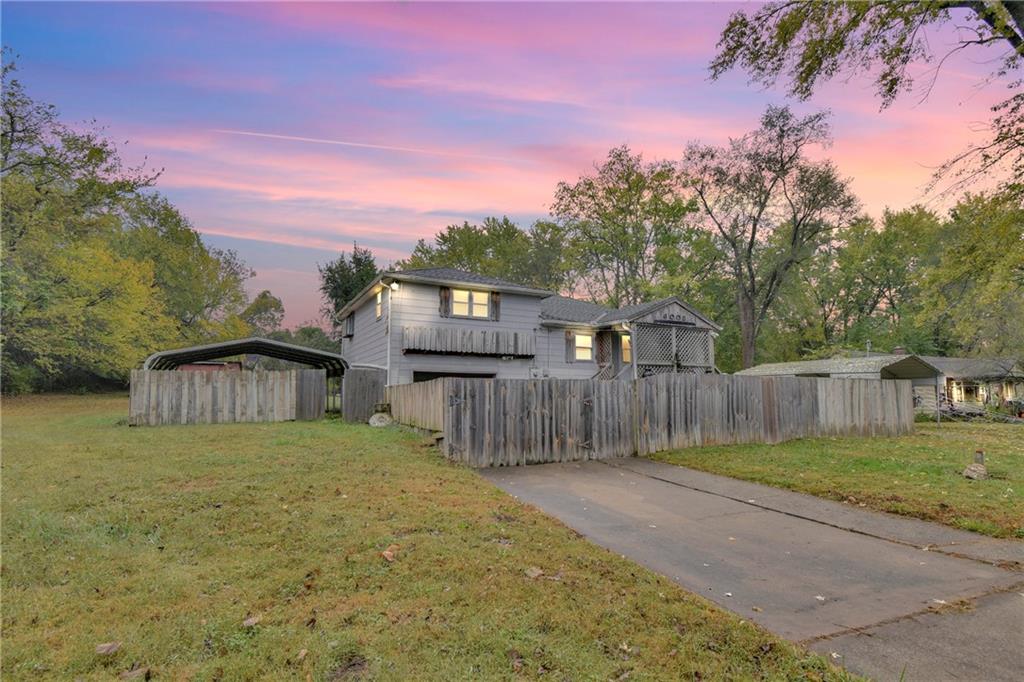 Listing Photo MLS #HMS2584021