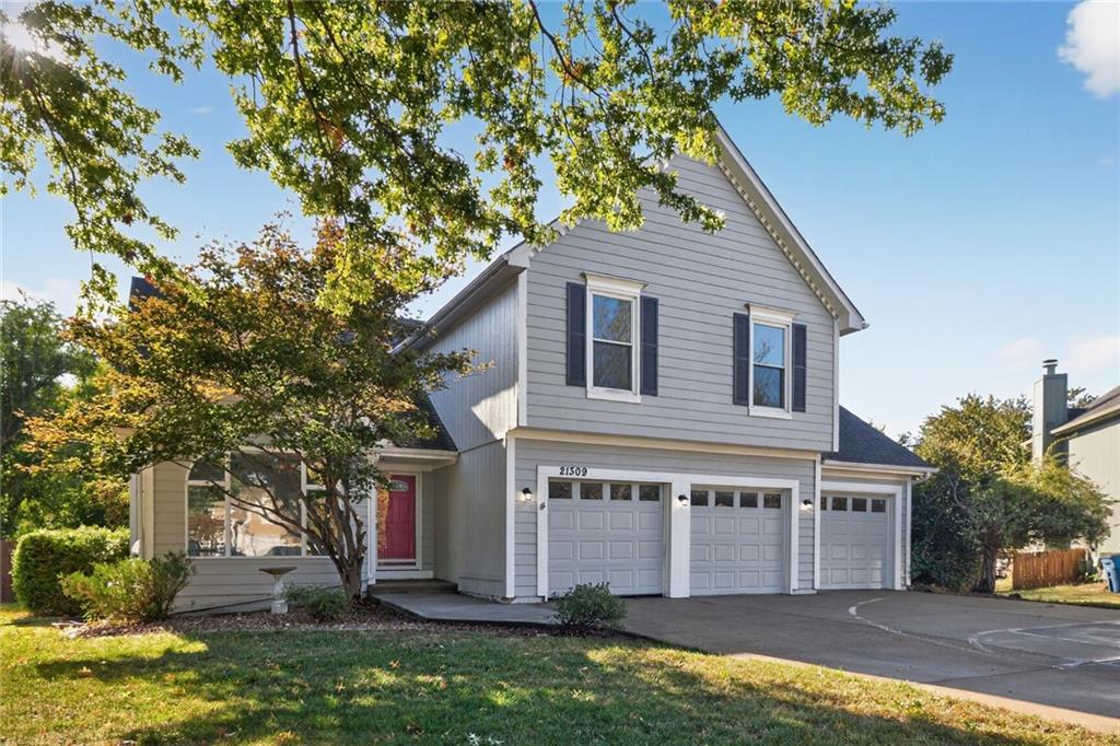 Listing Photo MLS #HMS2584058