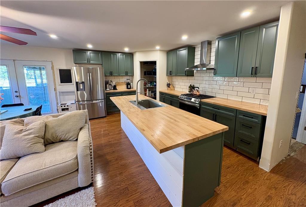 Listing Photo MLS #HMS2584126