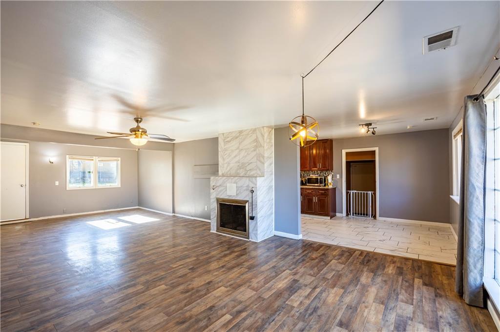 Listing Photo MLS #HMS2584201