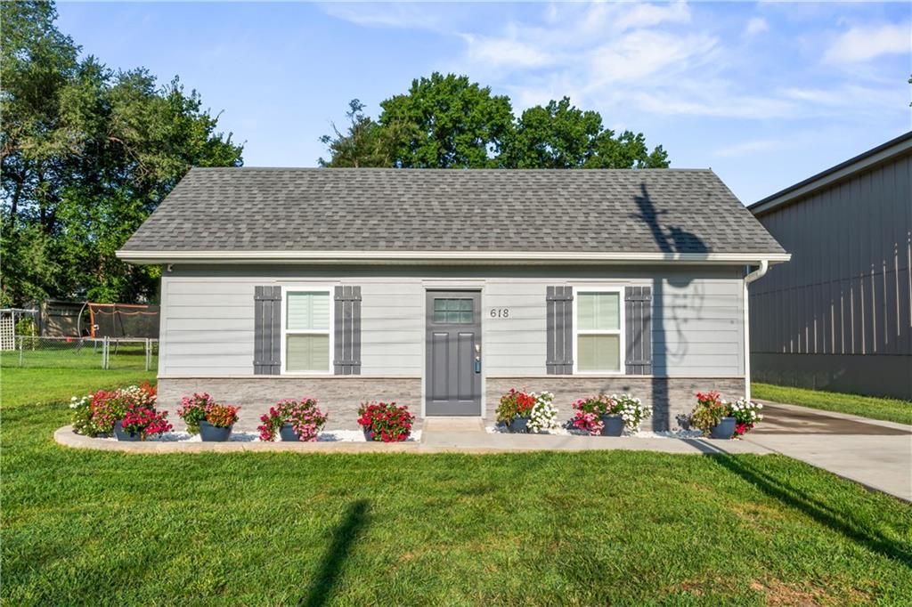 Listing Photo MLS #HMS2584797