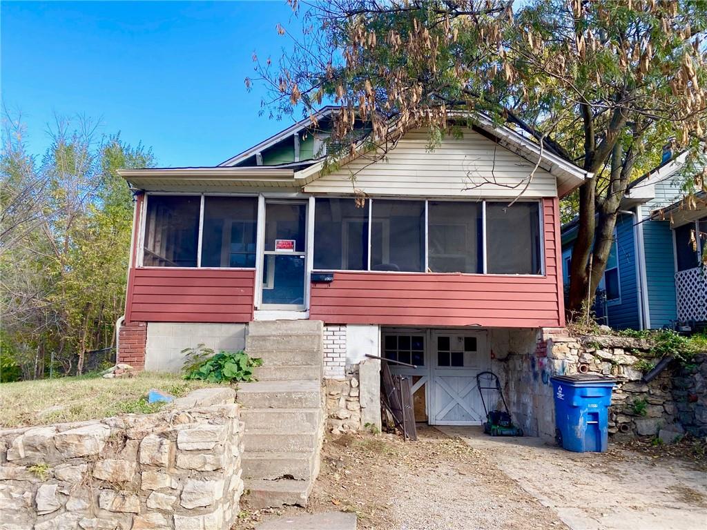 Listing Photo MLS #HMS2584879