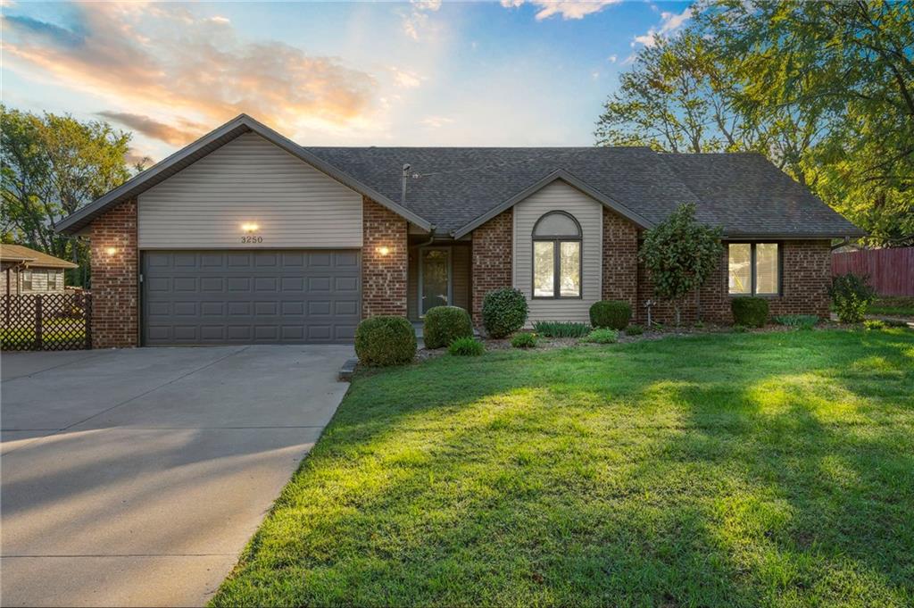 Listing Photo MLS #HMS2585160