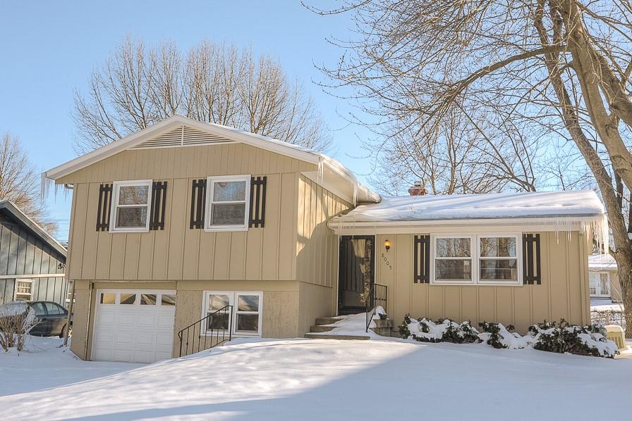 Listing Photo MLS #HMS2585361