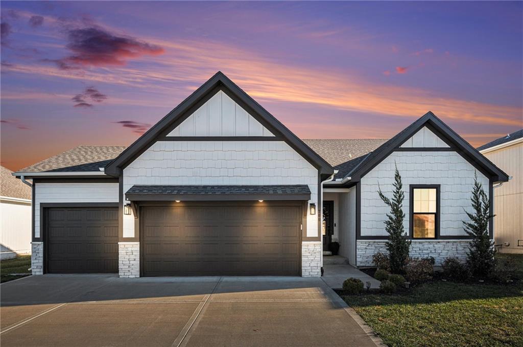 Listing Photo MLS #HMS2588541