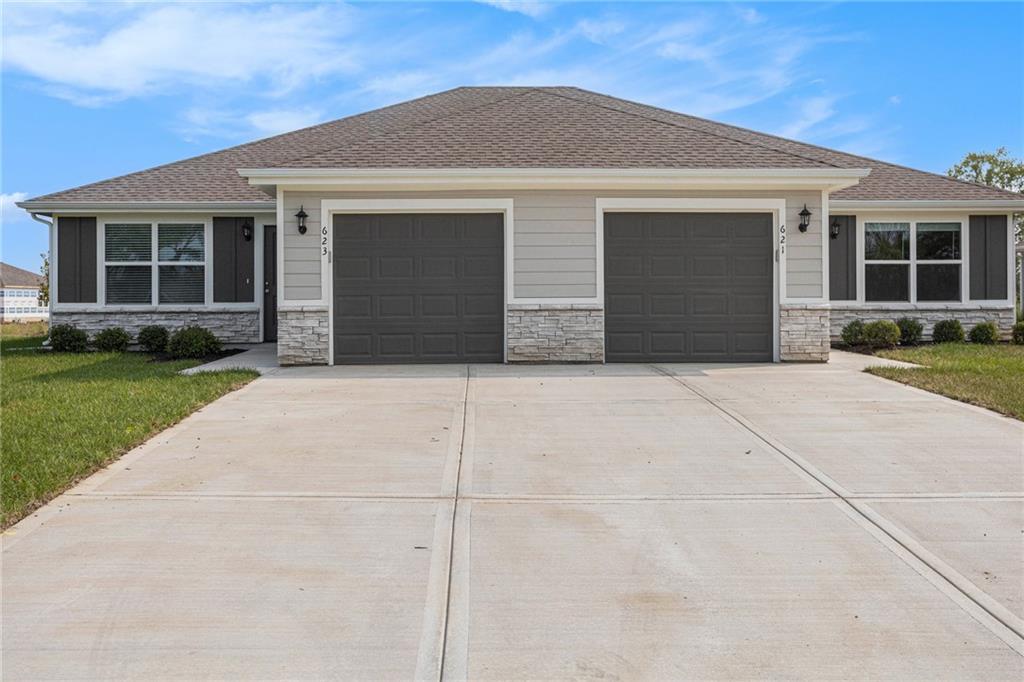 Listing Photo MLS #HMS2589083