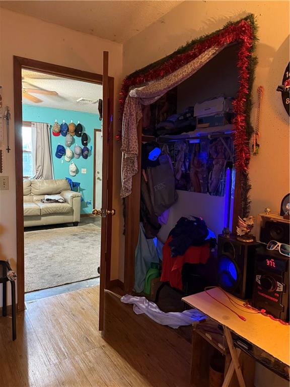 Listing Photo MLS #HMS2589287