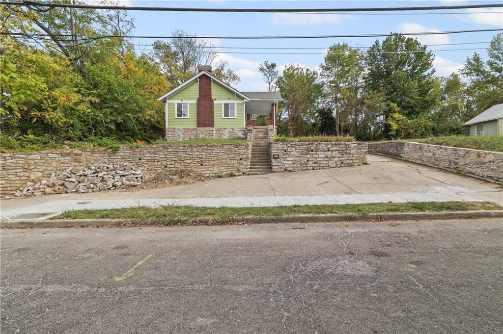 Listing Photo MLS #HMS2589415