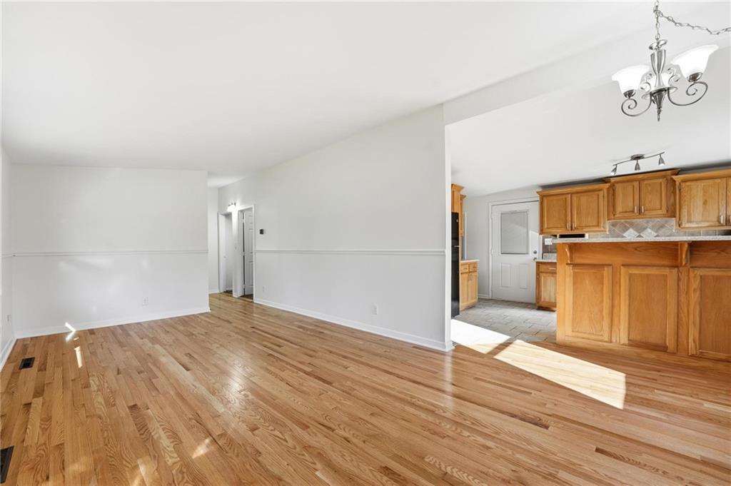 Listing Photo MLS #HMS2591636