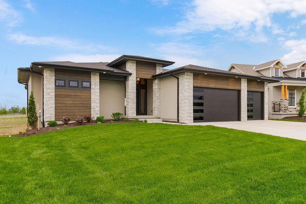 Listing Photo MLS #HMS2592145