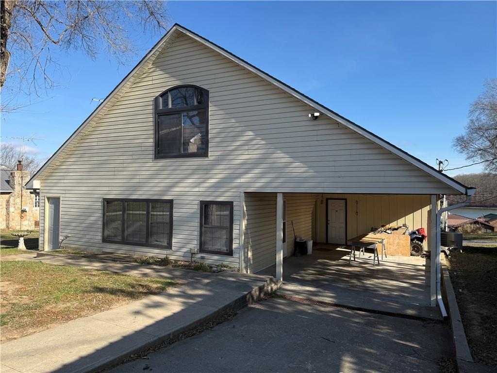 Listing Photo MLS #HMS2592838