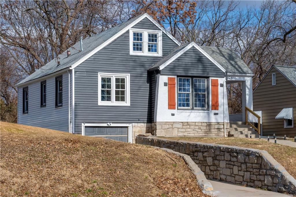 Listing Photo MLS #HMS2592986