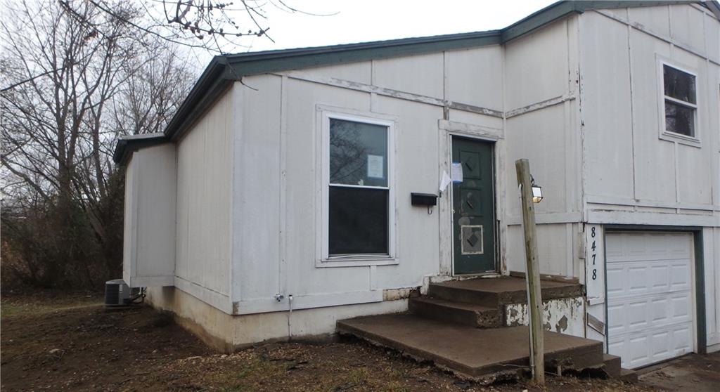 Listing Photo MLS #HMS2593043