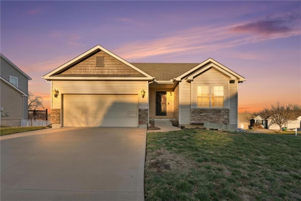 Listing Photo MLS #HMS2593129