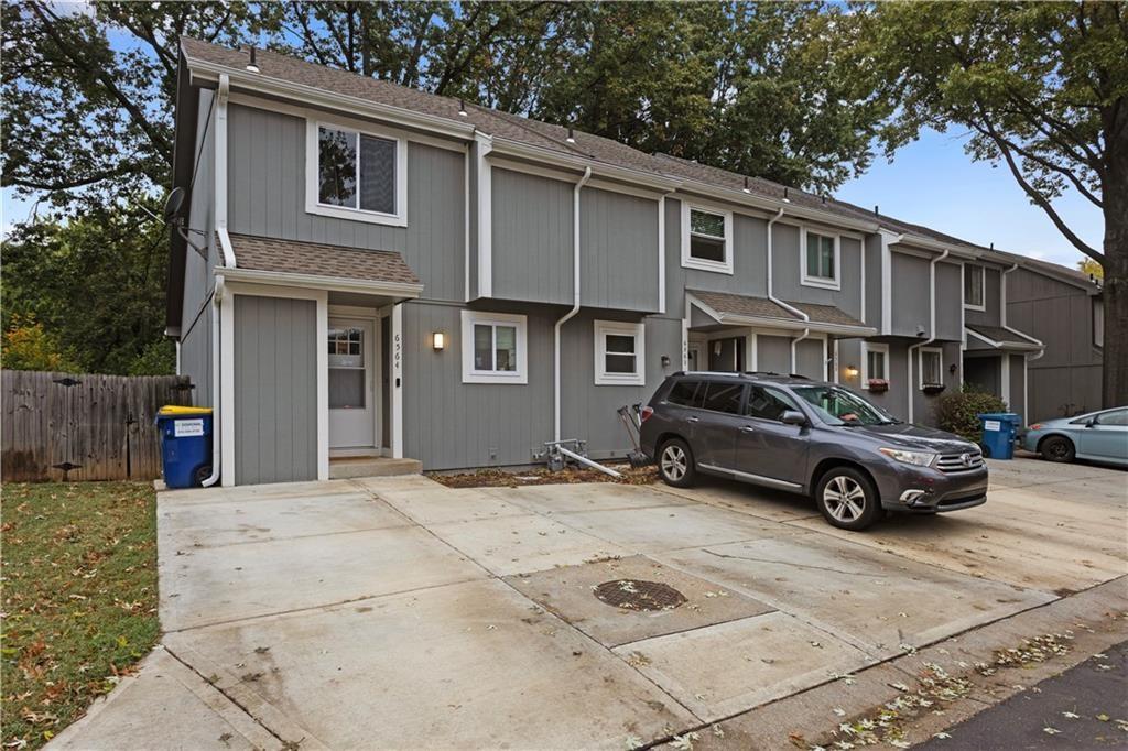 Listing Photo MLS #HMS2595003