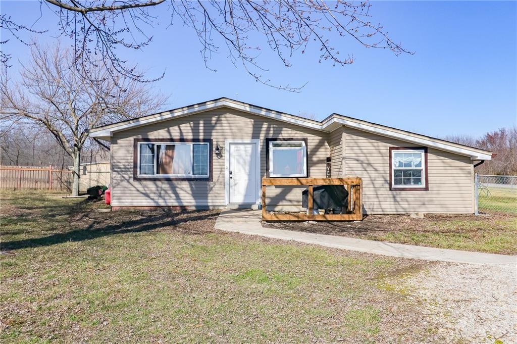 Listing Photo MLS #HMS2595247
