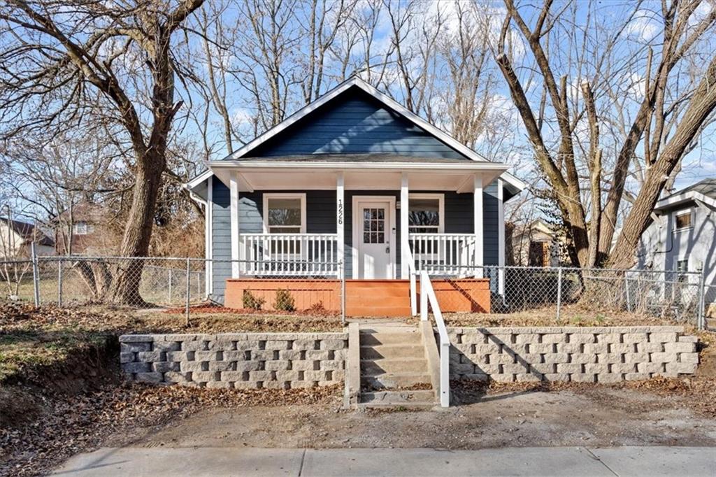 Listing Photo MLS #HMS2595407