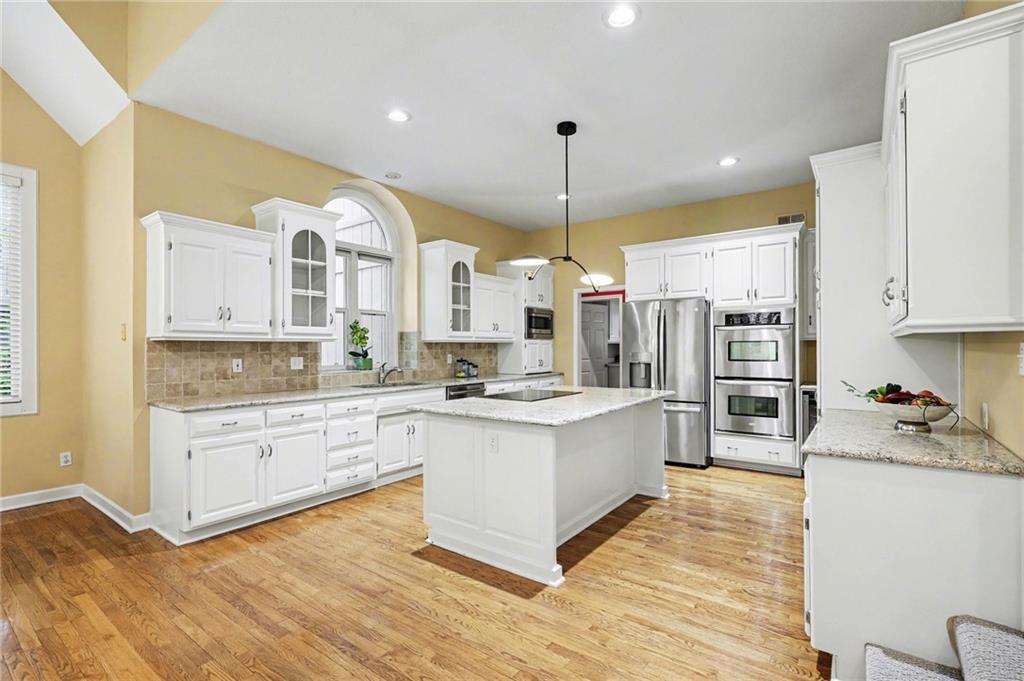 Listing Photo MLS #HMS2595996