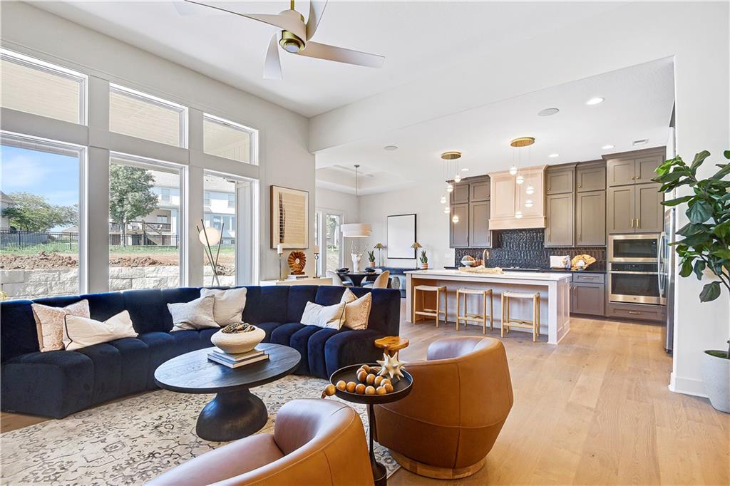 Listing Photo MLS #HMS2598780