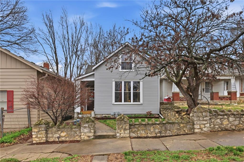 Listing Photo MLS #HMS2602317