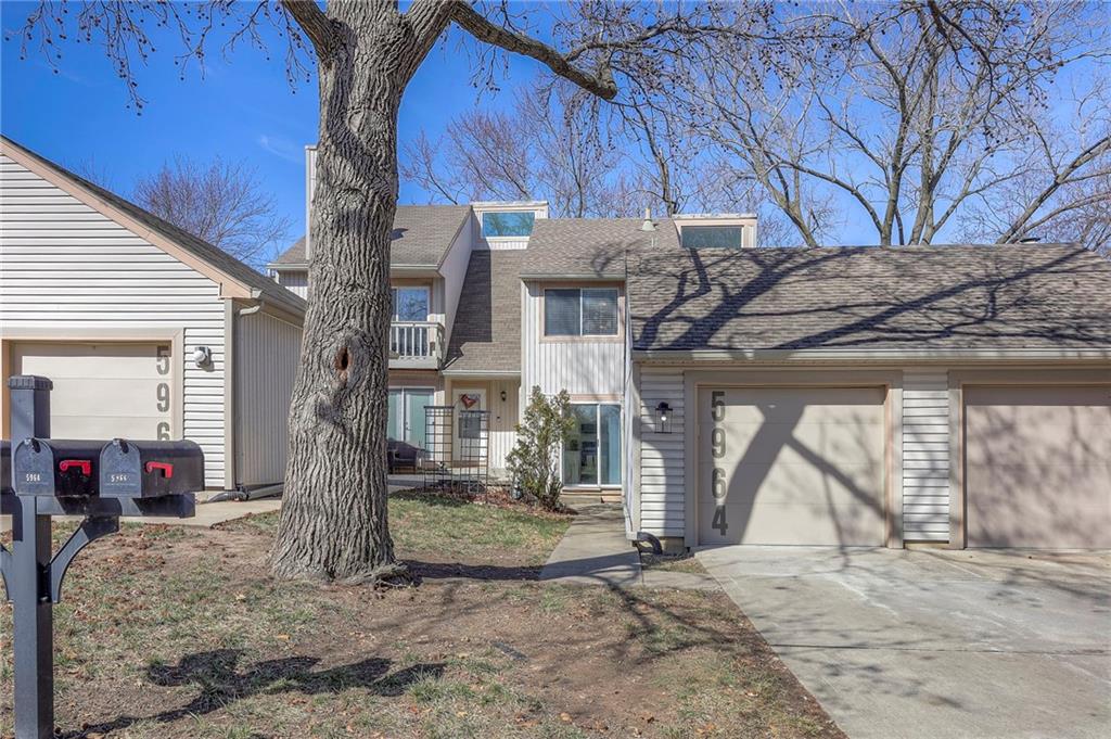 Listing Photo MLS #HMS2602841