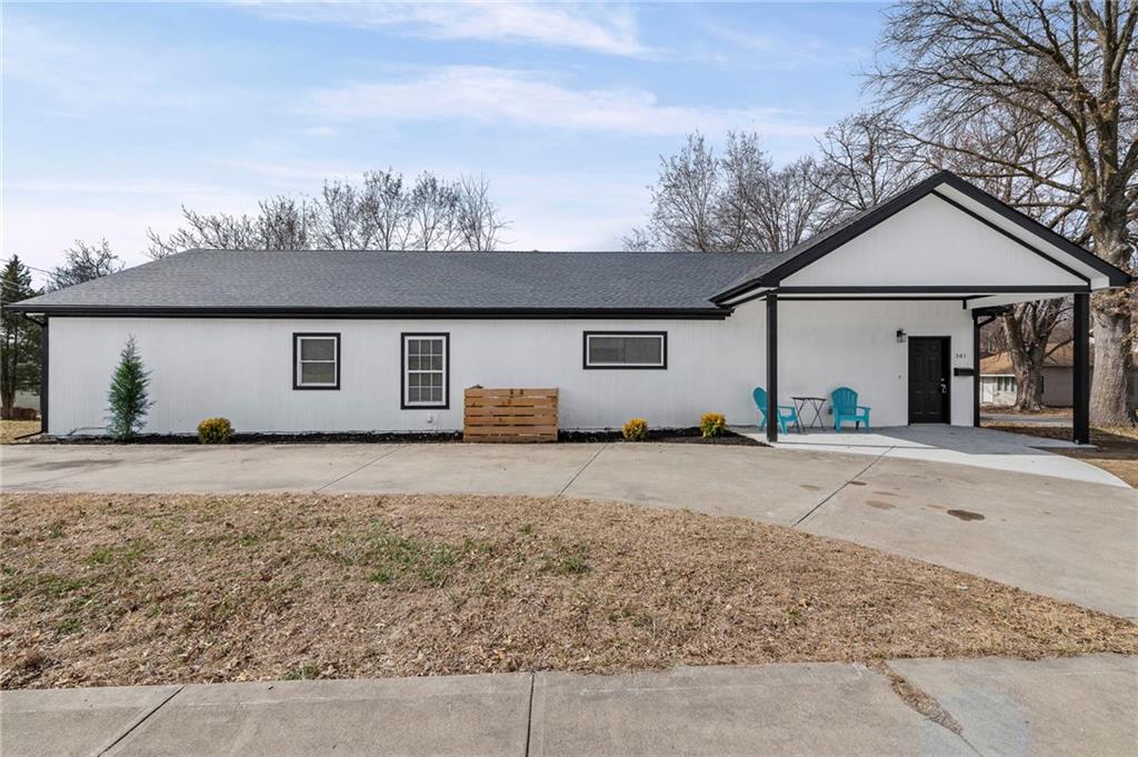 Listing Photo MLS #HMS2602857