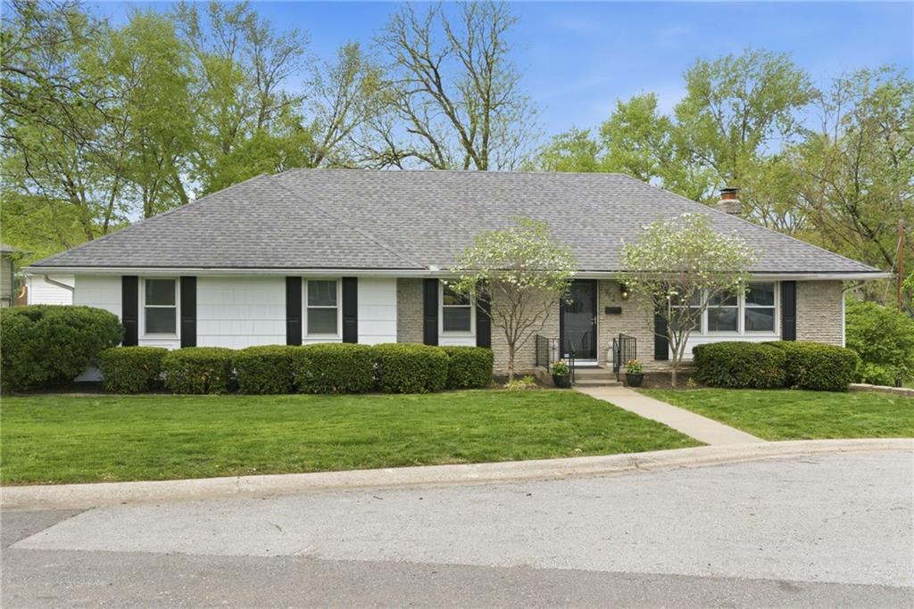 Listing Photo MLS #HMS2603245