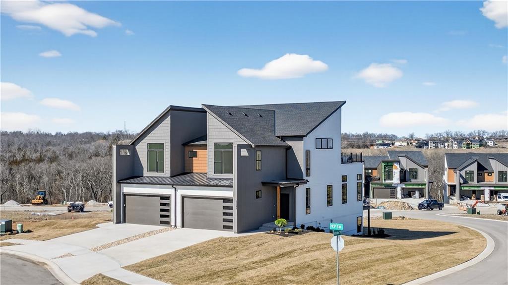 Listing Photo MLS #HMS2603351