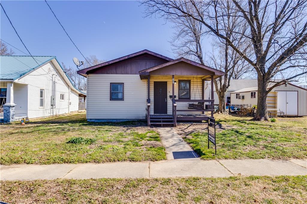 Listing Photo MLS #HMS2603435