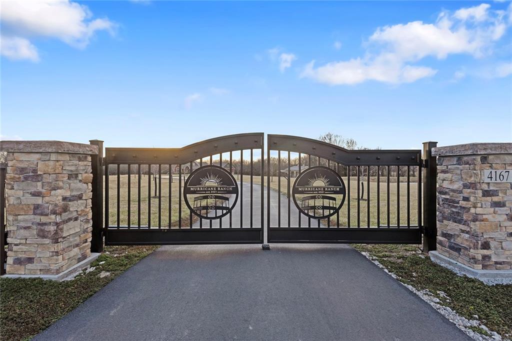 Listing Photo MLS #HMS2603444