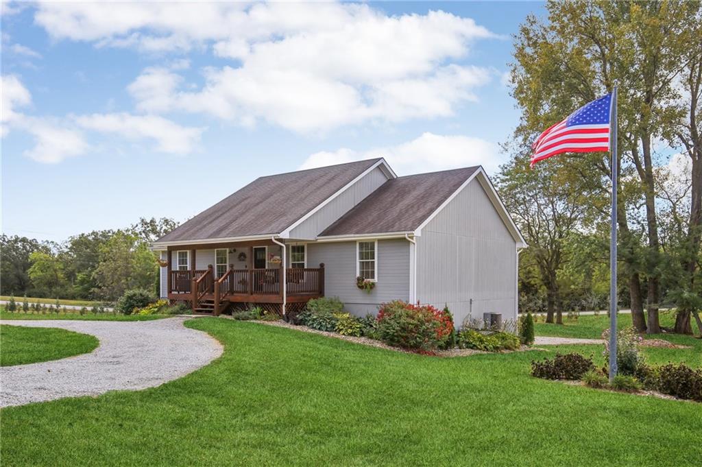 Listing Photo MLS #HMS2603463