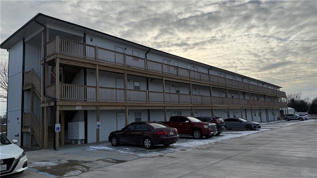 Listing Photo MLS #HMS2603682