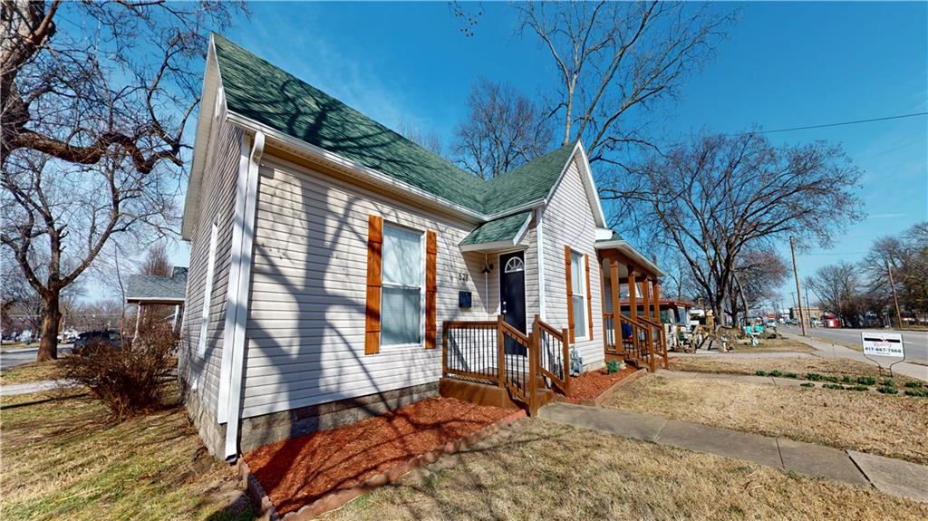 Listing Photo MLS #HMS2604023