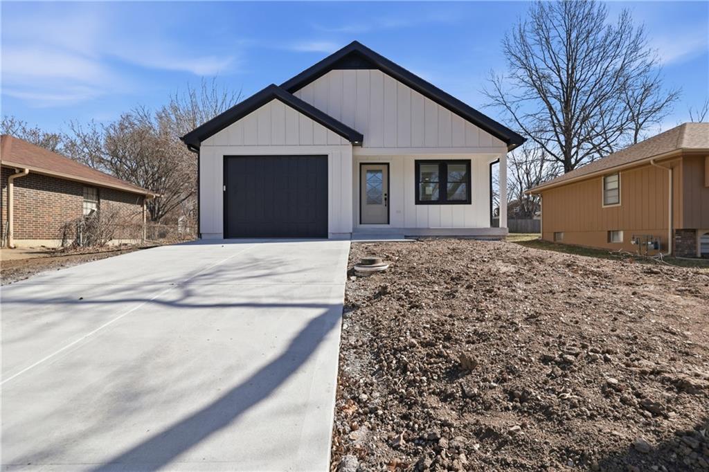 Listing Photo MLS #HMS2604387