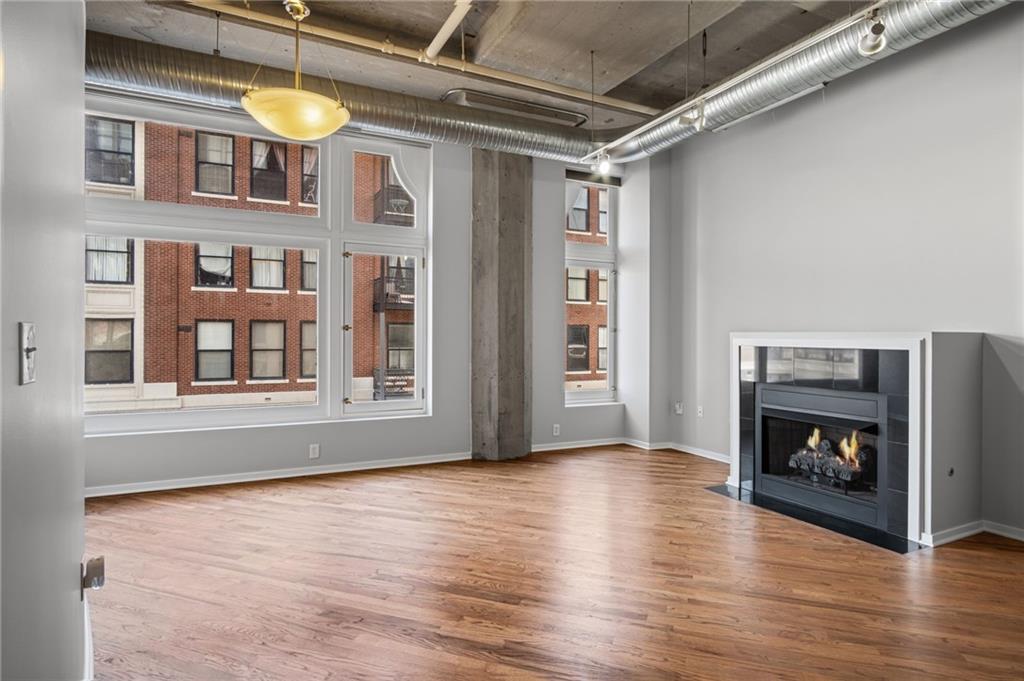 Listing Photo MLS #HMS2605138