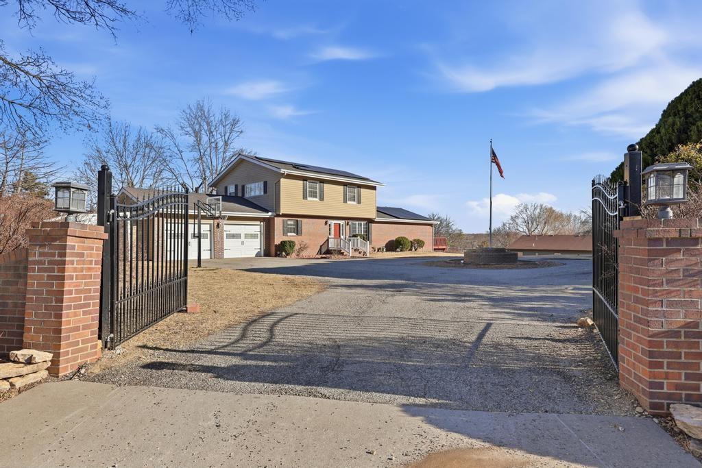 Listing Photo MLS #HMS2605191