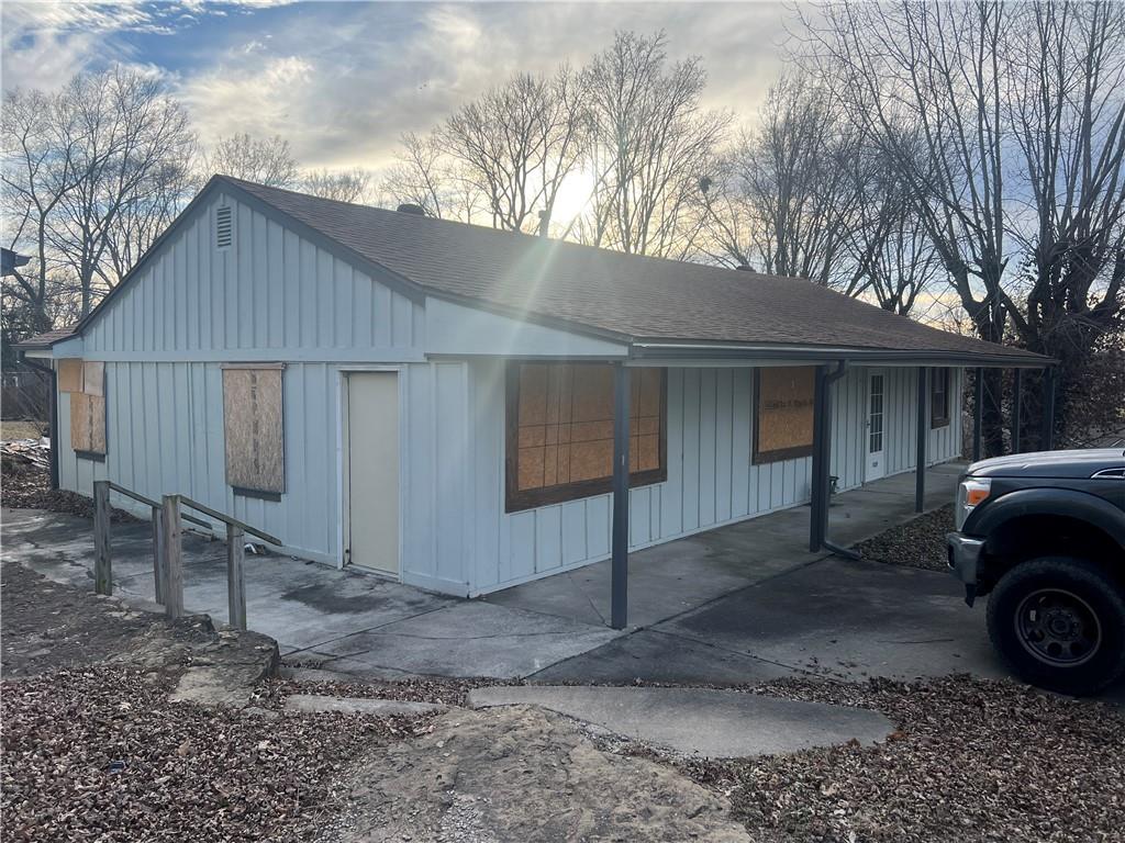 Listing Photo MLS #HMS2605656