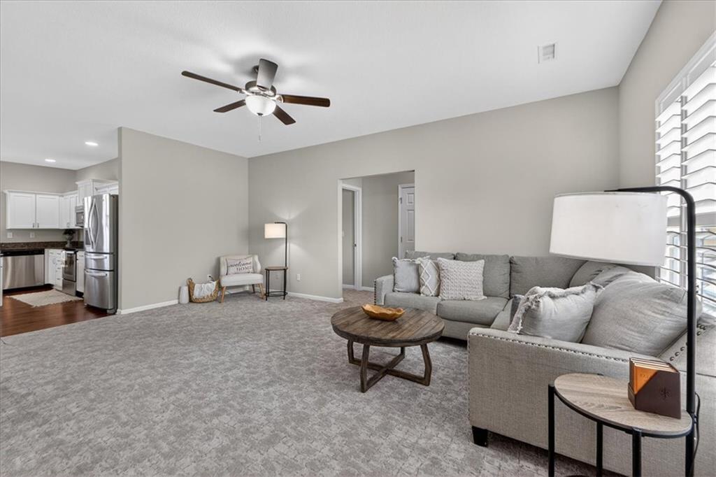 Listing Photo MLS #HMS2605958