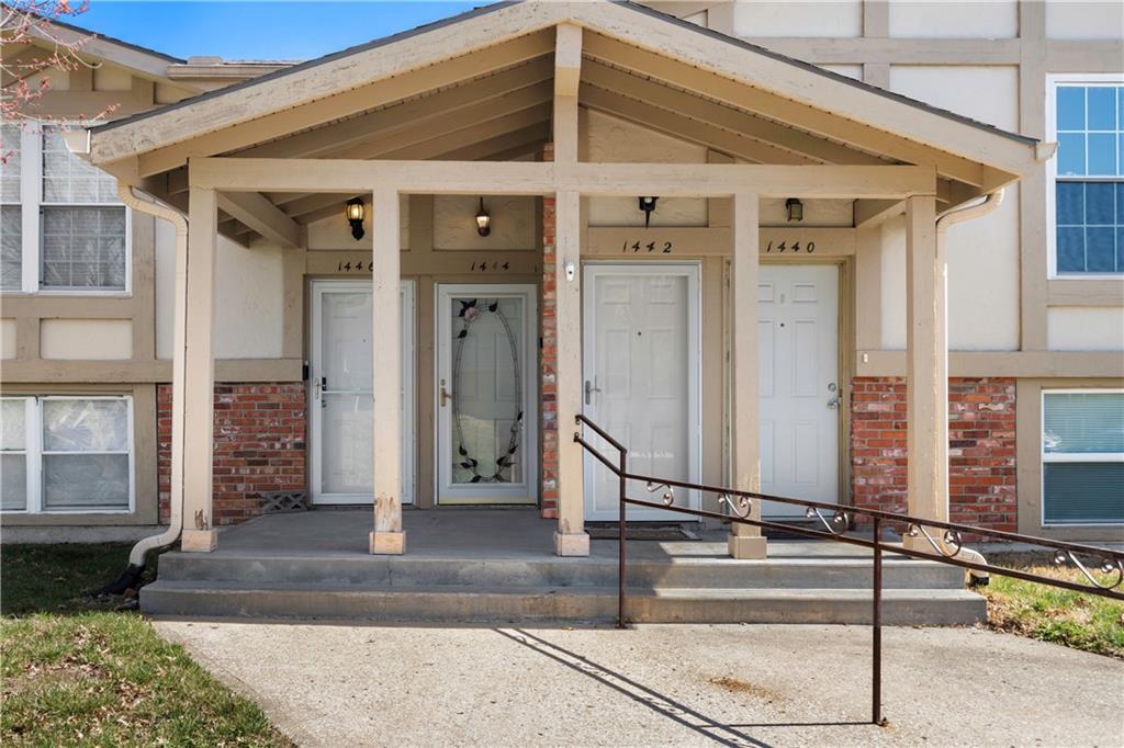 Listing Photo MLS #HMS2607076